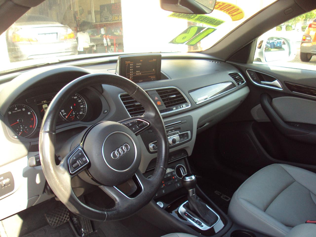 Audi Q3 2.0T quattro Premium Plus 2016