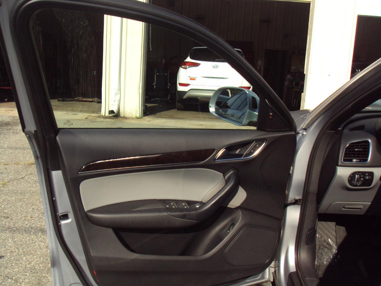 Audi Q3 2.0T quattro Premium Plus 2016