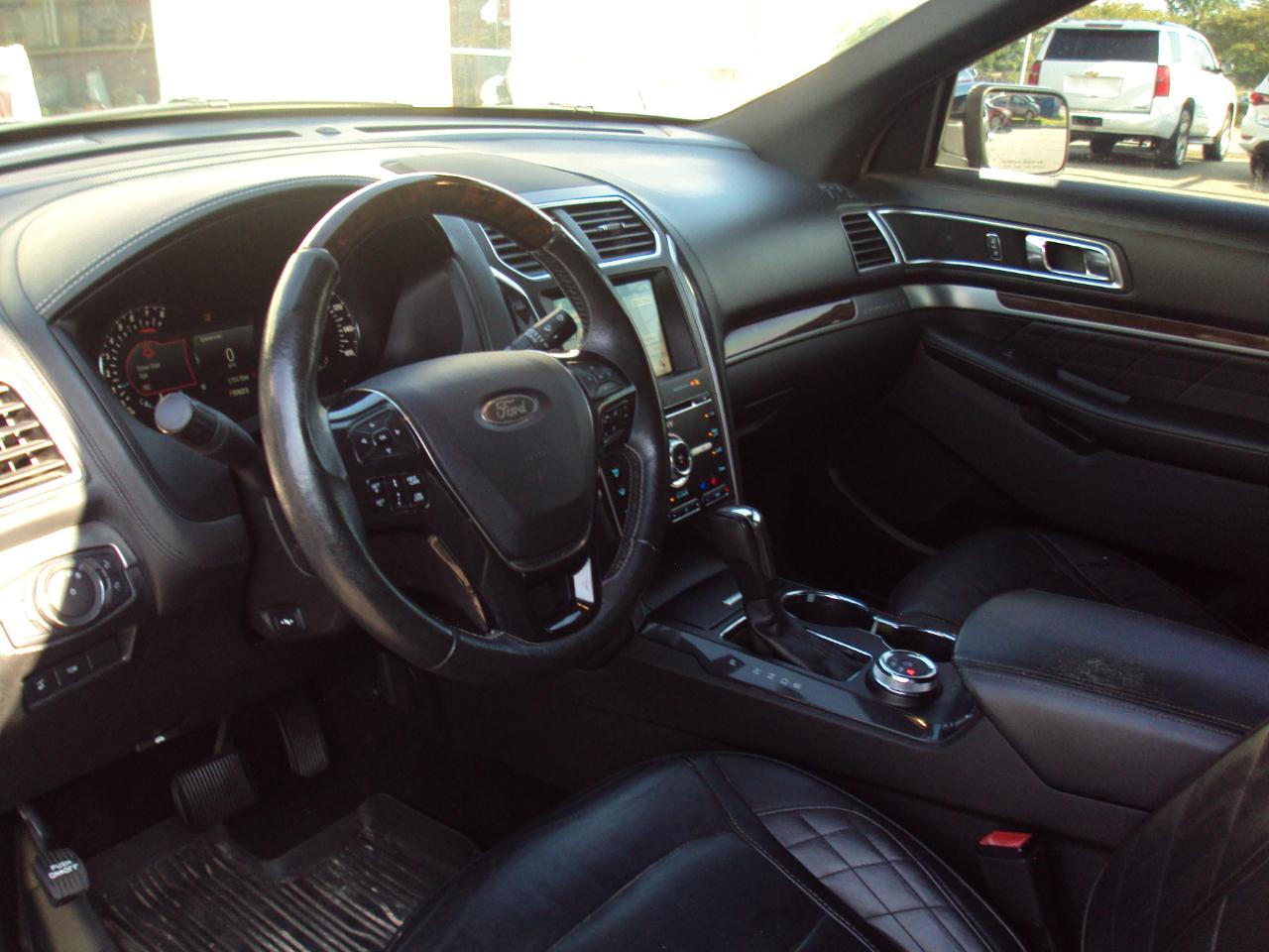 Ford Explorer Platinum AWD 2018