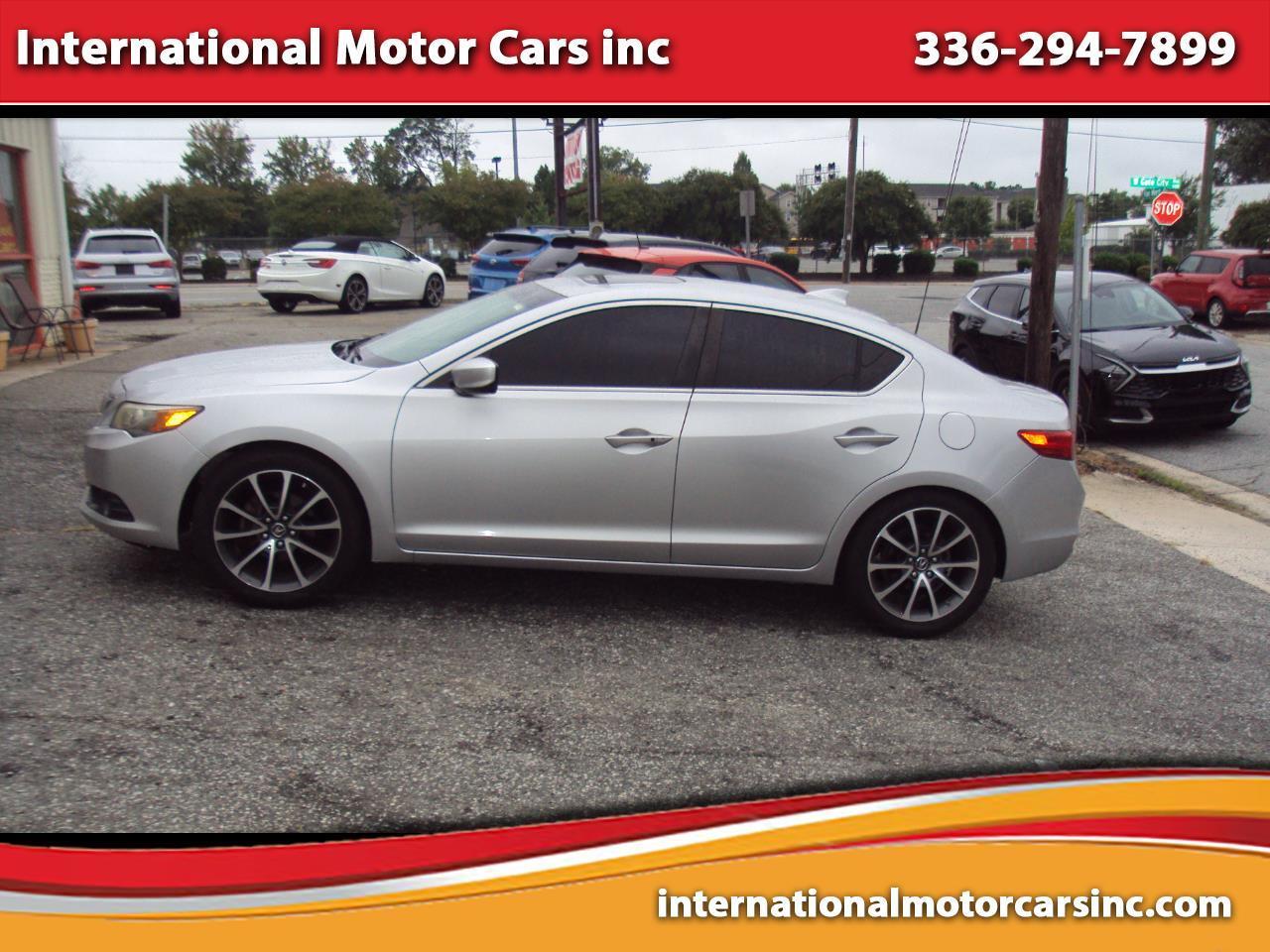 2013 Acura ILX 5-Spd AT w/ Premium Package