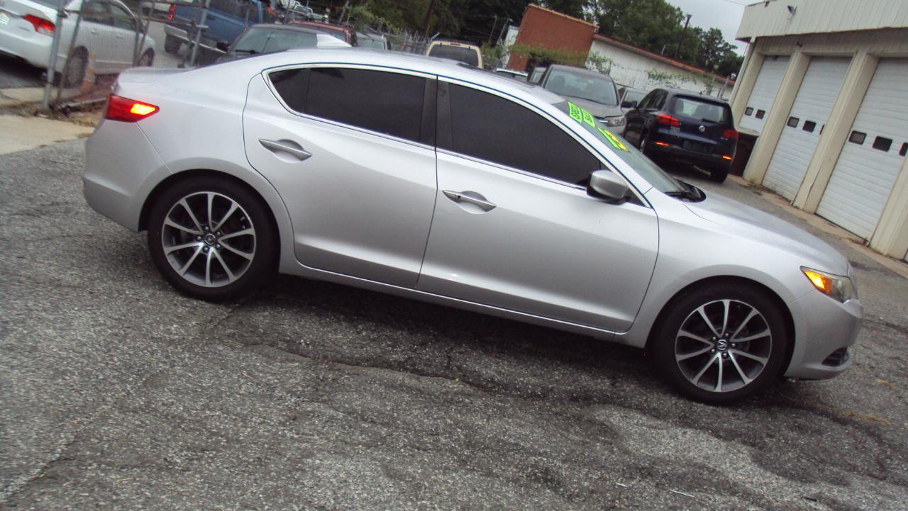 Acura ILX 5-Spd AT w/ Premium Package 2013