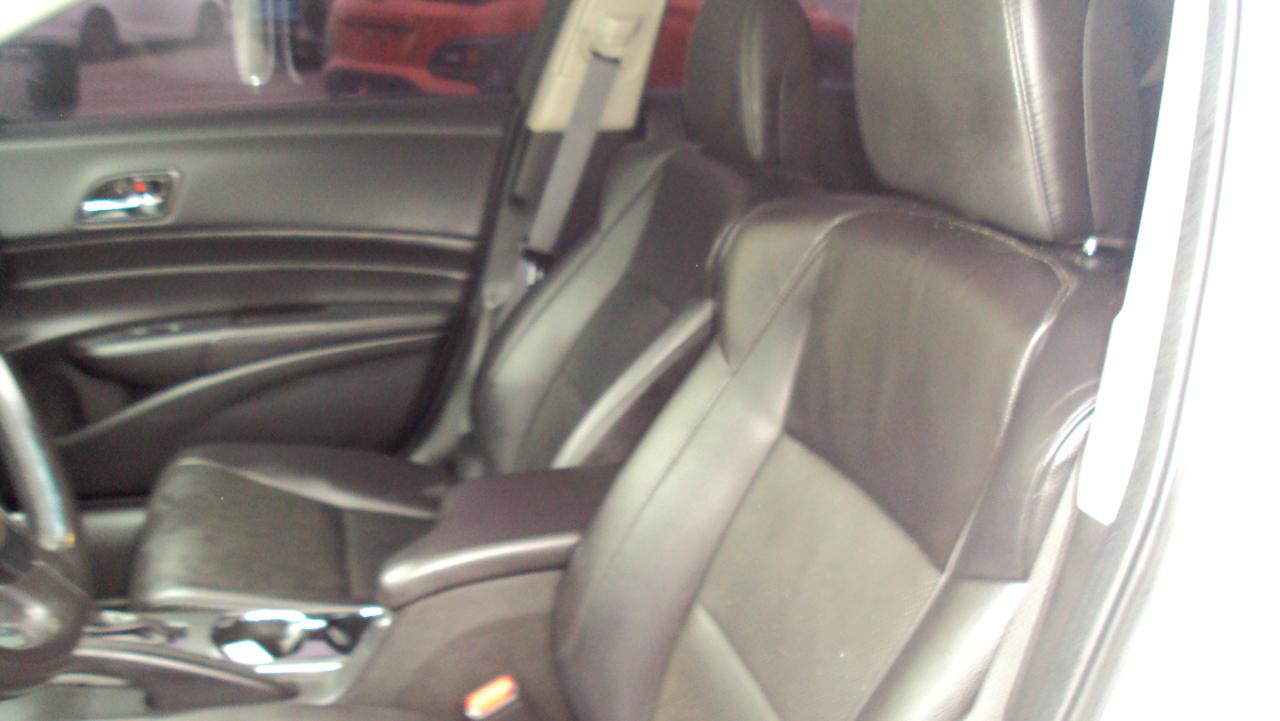 Acura ILX 5-Spd AT w/ Premium Package 2013