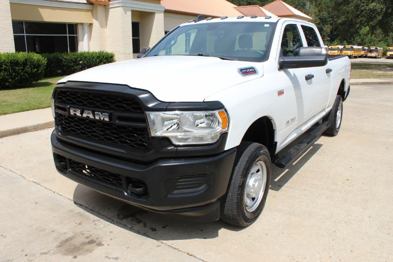 RAM 2500 Tradesman Crew Cab SWB 4WD 2022 RAM 2500 Tradesman Crew Cab SWB 4WD 2022