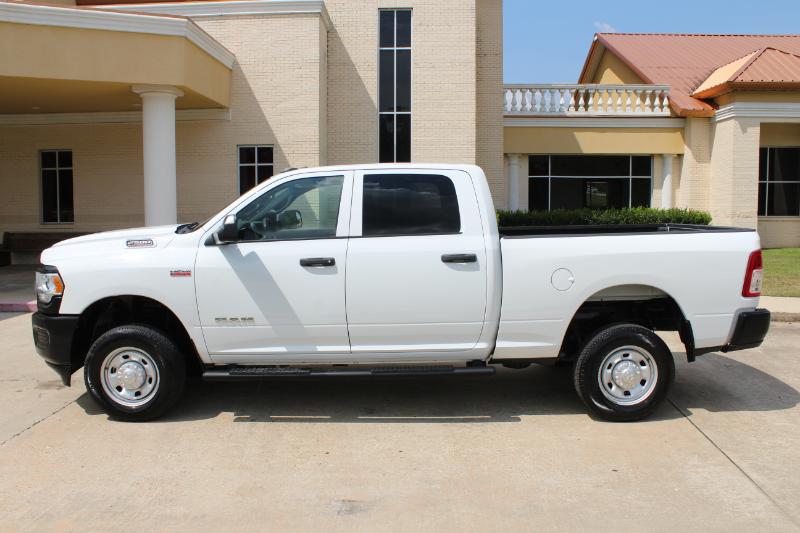 RAM 2500 Tradesman Crew Cab SWB 4WD 2022 RAM 2500 Tradesman Crew Cab SWB 4WD 2022