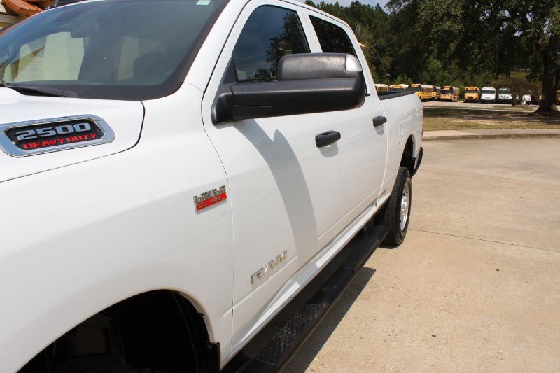 RAM 2500 Tradesman Crew Cab SWB 4WD 2022 RAM 2500 Tradesman Crew Cab SWB 4WD 2022