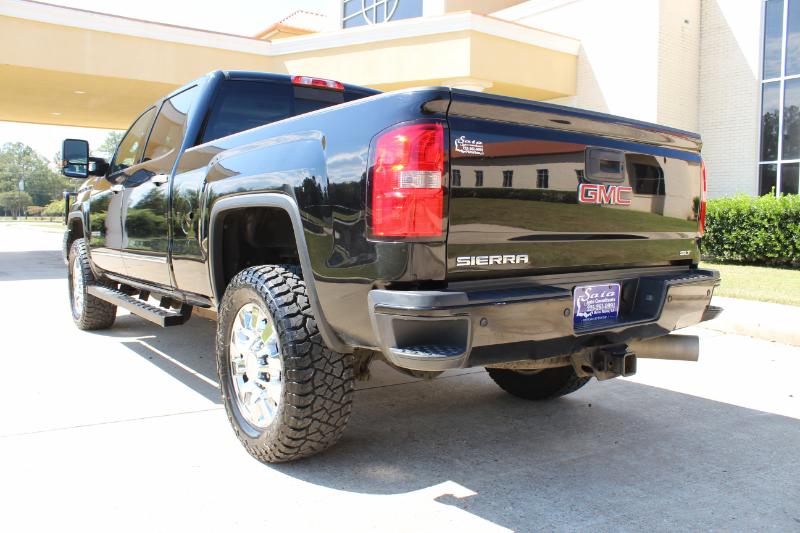 GMC Sierra 2500HD SLT Crew Cab 4WD 2015 GMC Sierra 2500HD SLT Crew Cab 4WD 2015