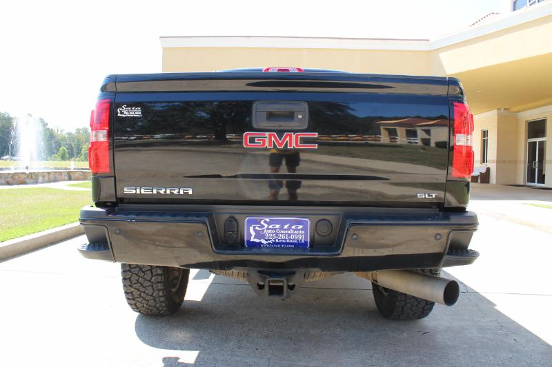 GMC Sierra 2500HD SLT Crew Cab 4WD 2015 GMC Sierra 2500HD SLT Crew Cab 4WD 2015