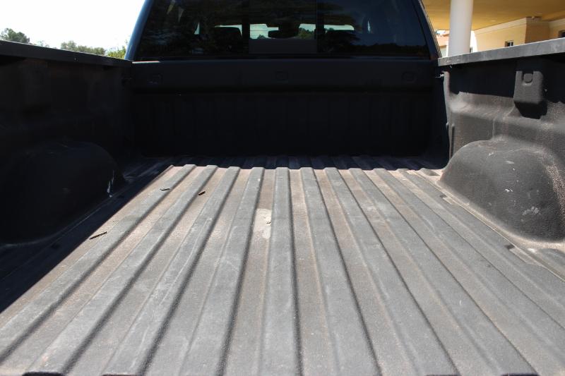 GMC Sierra 2500HD SLT Crew Cab 4WD 2015 GMC Sierra 2500HD SLT Crew Cab 4WD 2015
