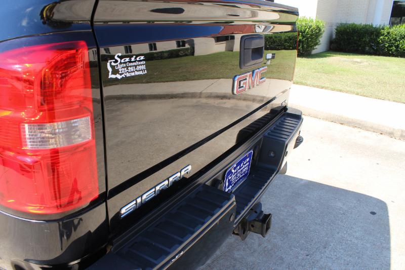 GMC Sierra 2500HD SLT Crew Cab 4WD 2015 GMC Sierra 2500HD SLT Crew Cab 4WD 2015