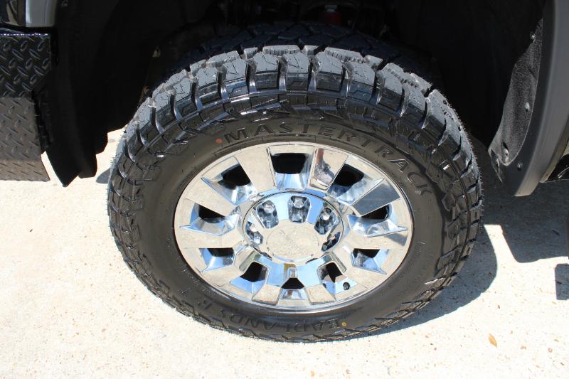 GMC Sierra 2500HD SLT Crew Cab 4WD 2015 GMC Sierra 2500HD SLT Crew Cab 4WD 2015