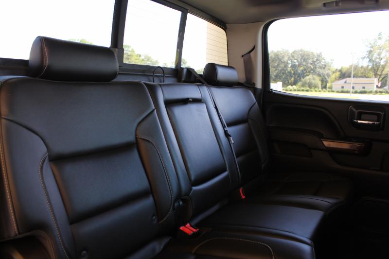 GMC Sierra 2500HD SLT Crew Cab 4WD 2015 GMC Sierra 2500HD SLT Crew Cab 4WD 2015