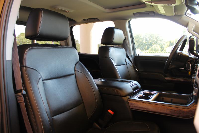 GMC Sierra 2500HD SLT Crew Cab 4WD 2015 GMC Sierra 2500HD SLT Crew Cab 4WD 2015