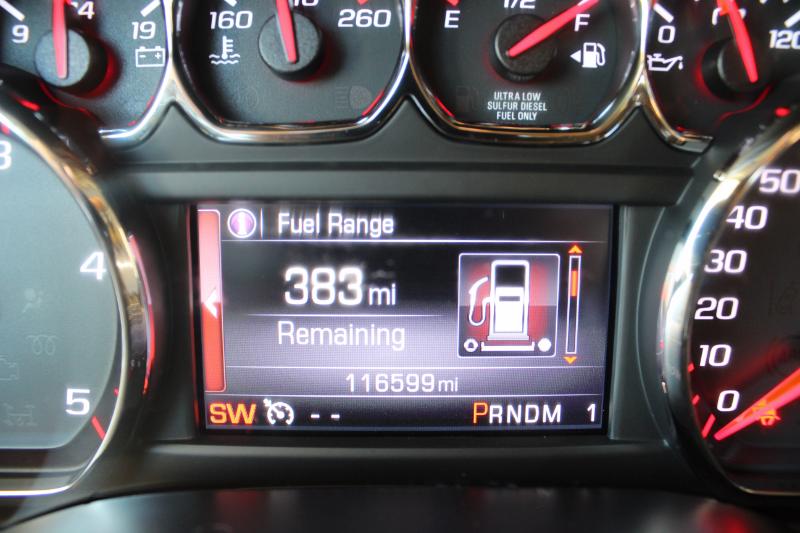 GMC Sierra 2500HD SLT Crew Cab 4WD 2015 GMC Sierra 2500HD SLT Crew Cab 4WD 2015