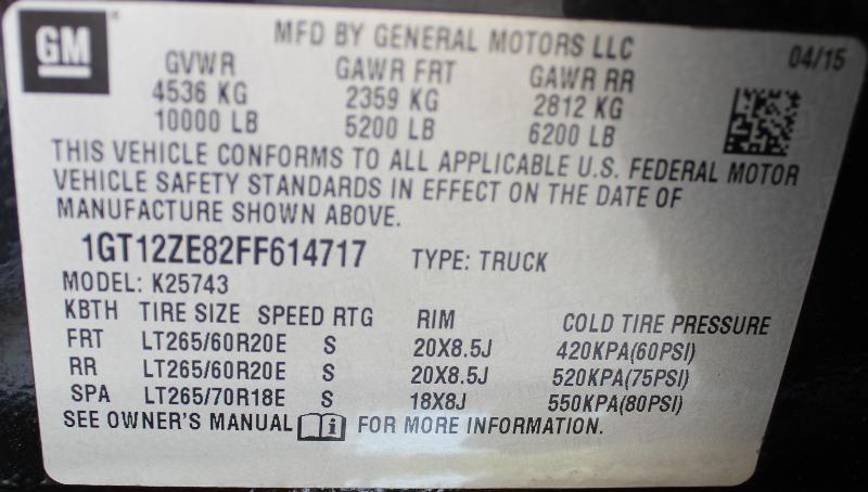 GMC Sierra 2500HD SLT Crew Cab 4WD 2015 GMC Sierra 2500HD SLT Crew Cab 4WD 2015