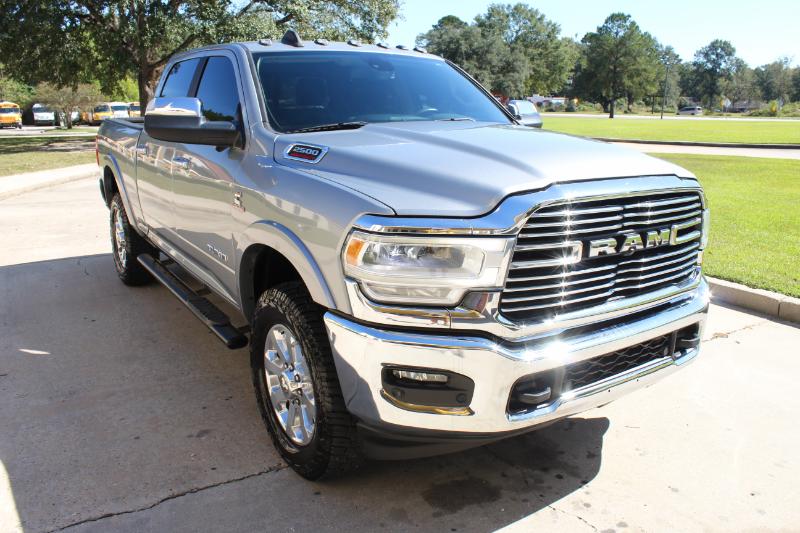RAM 2500 Laramie Crew Cab SWB 4WD 2019 RAM 2500 Laramie Crew Cab SWB 4WD 2019