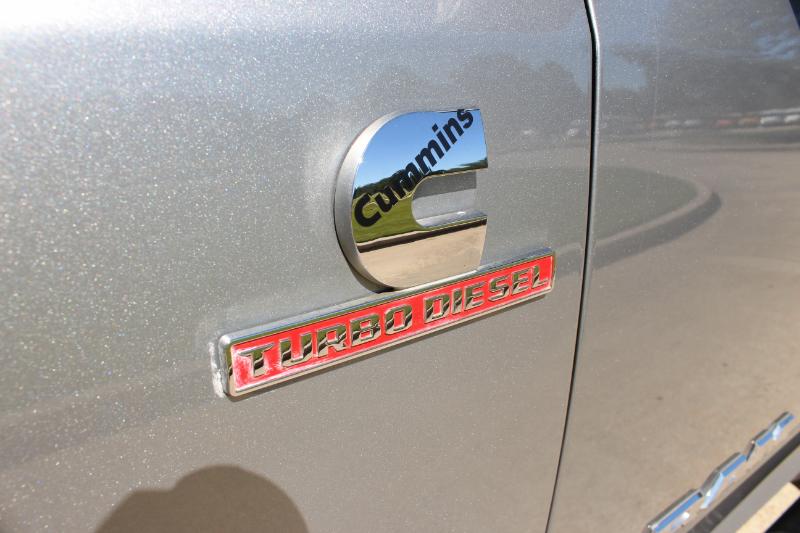 RAM 2500 Laramie Crew Cab SWB 4WD 2019 RAM 2500 Laramie Crew Cab SWB 4WD 2019
