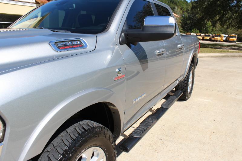 RAM 2500 Laramie Crew Cab SWB 4WD 2019 RAM 2500 Laramie Crew Cab SWB 4WD 2019