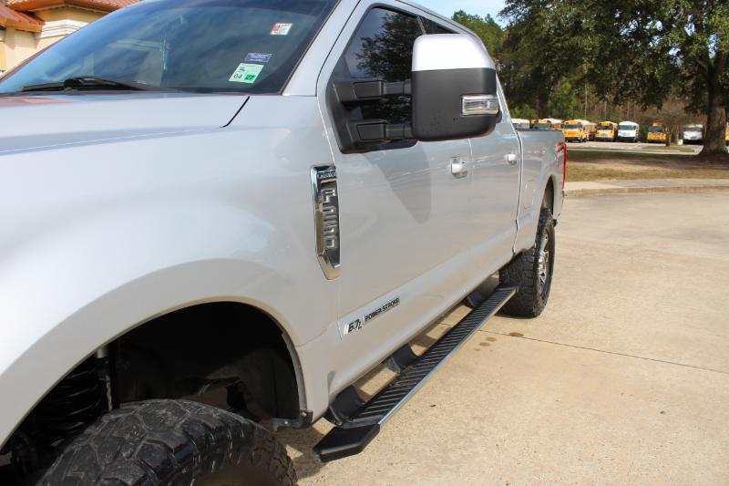 Ford F-250 SD Lariat Crew Cab 4WD 2017