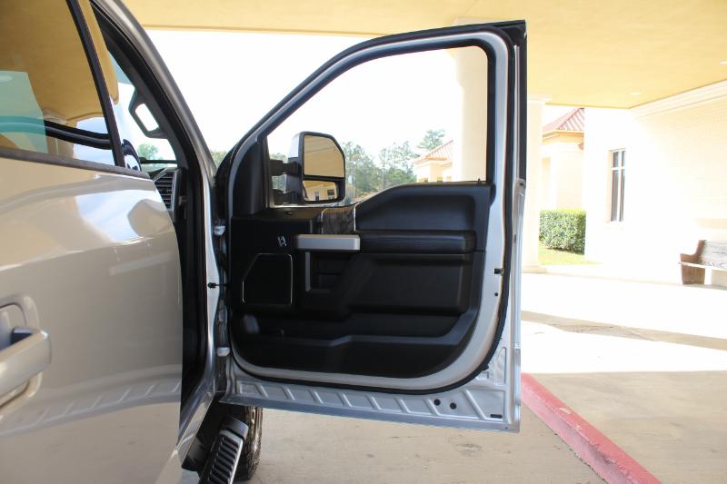 Ford F-250 SD Lariat Crew Cab 4WD 2017