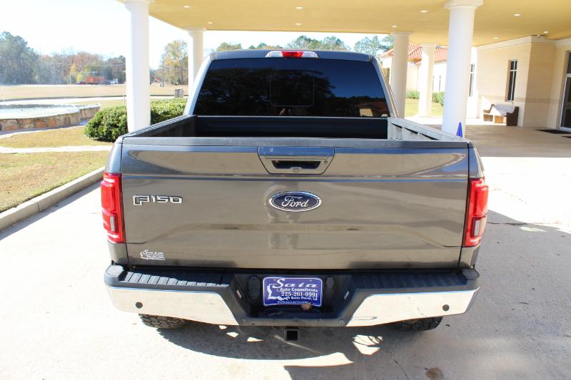 Ford F-150 Lariat SuperCrew 5.5-ft. Bed 4WD 2015