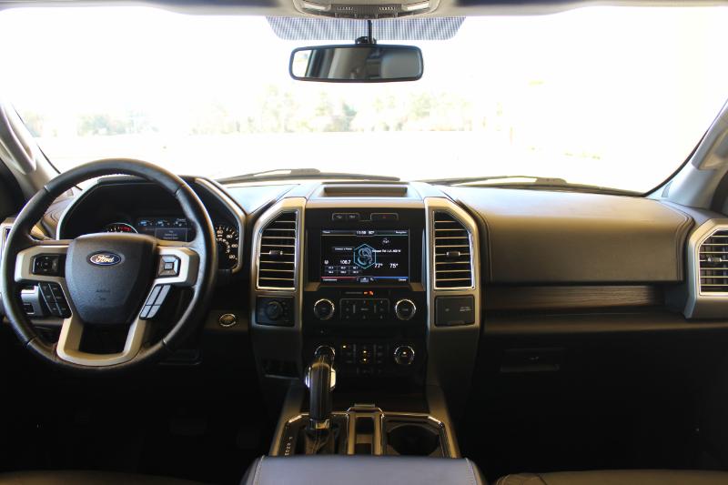 Ford F-150 Lariat SuperCrew 5.5-ft. Bed 4WD 2015