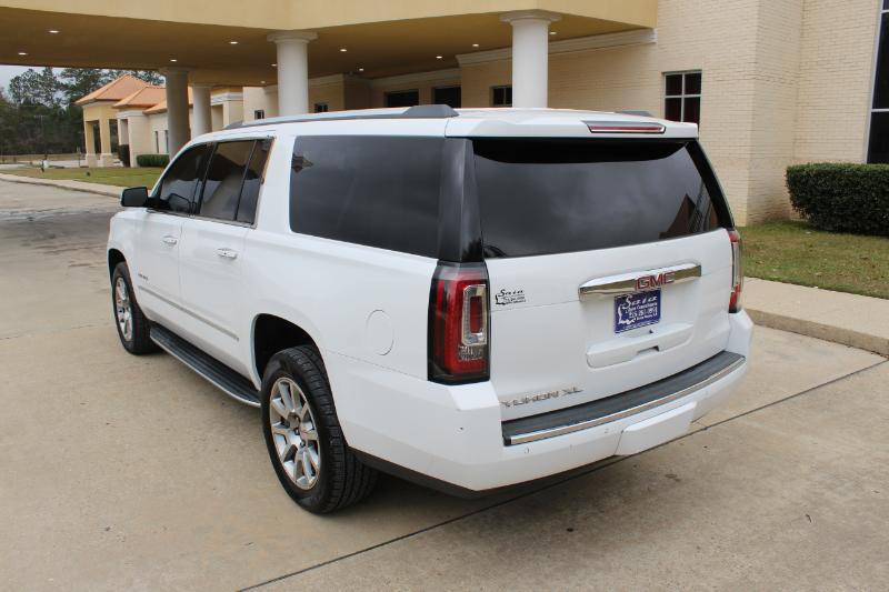 GMC Yukon XL Denali 2WD 2020