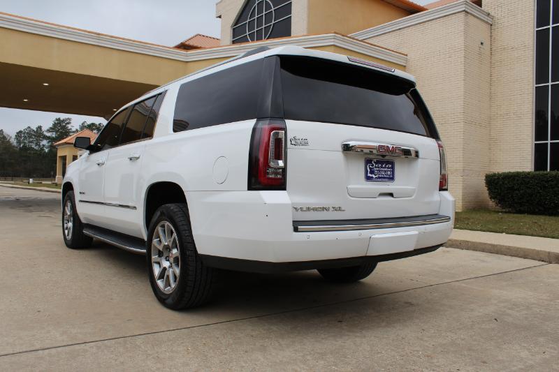 GMC Yukon XL Denali 2WD 2020