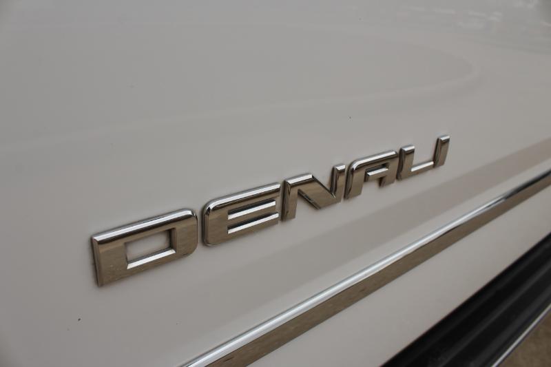 GMC Yukon XL Denali 2WD 2020