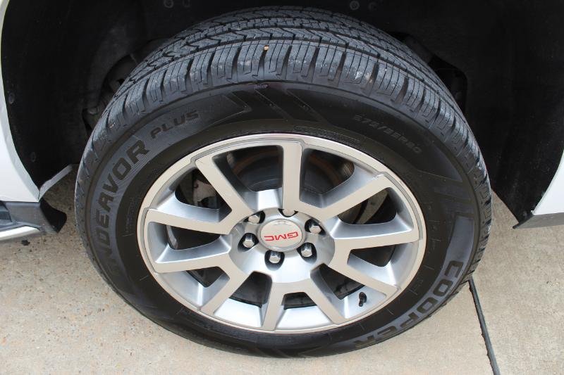 GMC Yukon XL Denali 2WD 2020