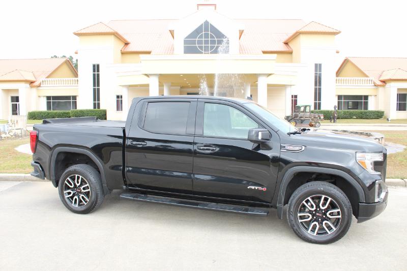 GMC Sierra 1500 AT4 Crew Cab Short Box 4WD 2021