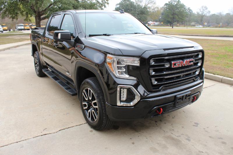 GMC Sierra 1500 AT4 Crew Cab Short Box 4WD 2021