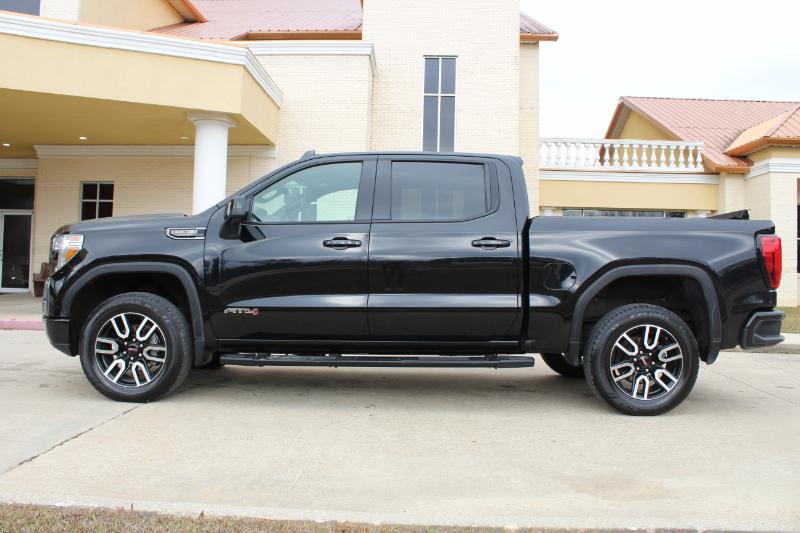 GMC Sierra 1500 AT4 Crew Cab Short Box 4WD 2021