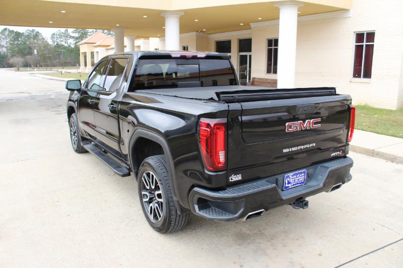 GMC Sierra 1500 AT4 Crew Cab Short Box 4WD 2021