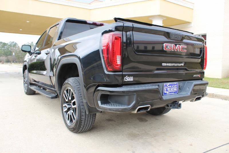 GMC Sierra 1500 AT4 Crew Cab Short Box 4WD 2021