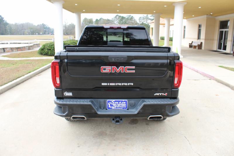 GMC Sierra 1500 AT4 Crew Cab Short Box 4WD 2021