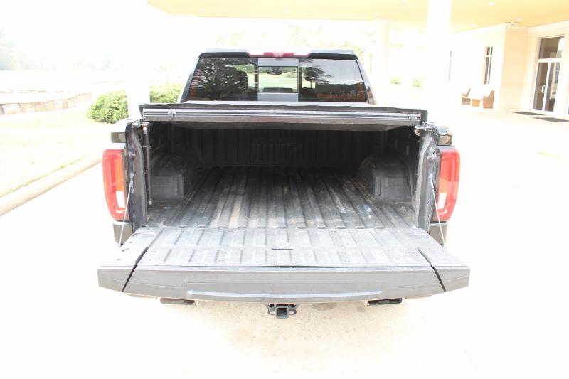 GMC Sierra 1500 AT4 Crew Cab Short Box 4WD 2021