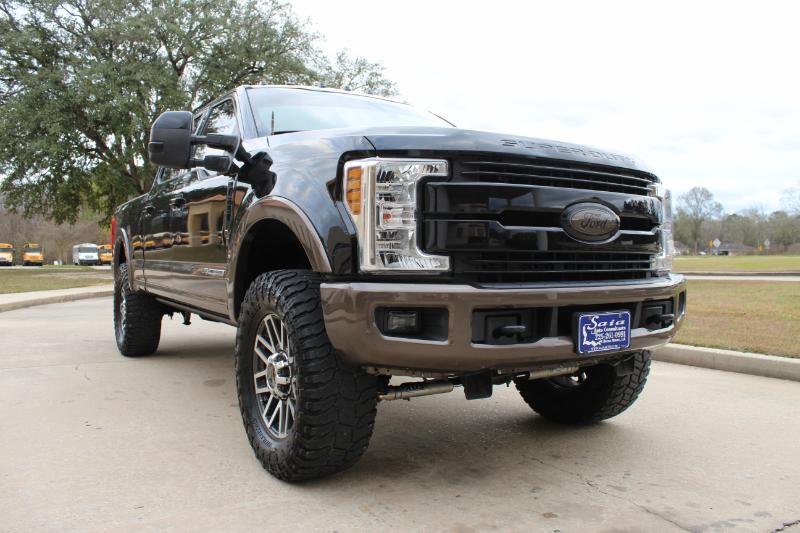 Ford F-250 SD Lariat Crew Cab 4WD 2017