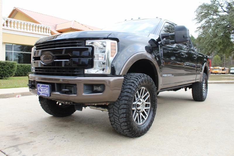 Ford F-250 SD Lariat Crew Cab 4WD 2017