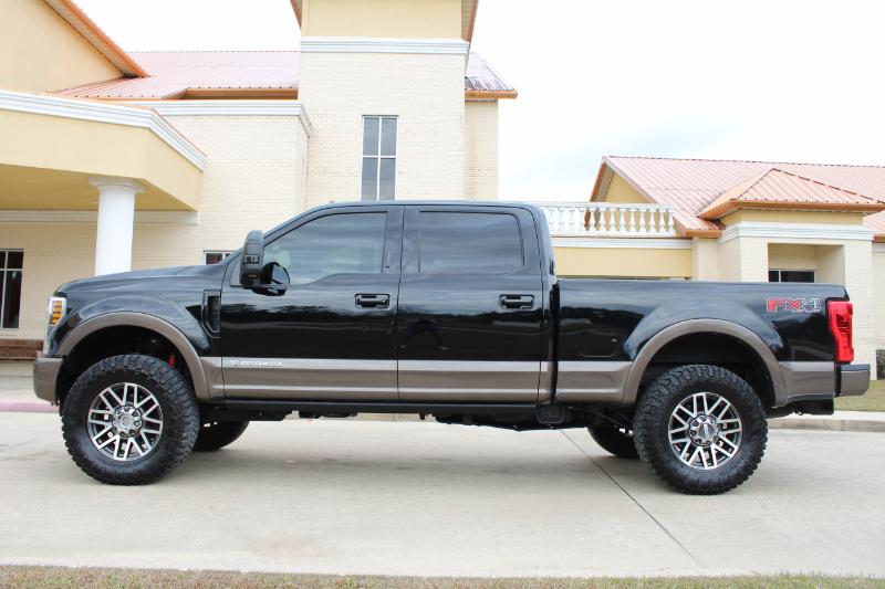 Ford F-250 SD Lariat Crew Cab 4WD 2017