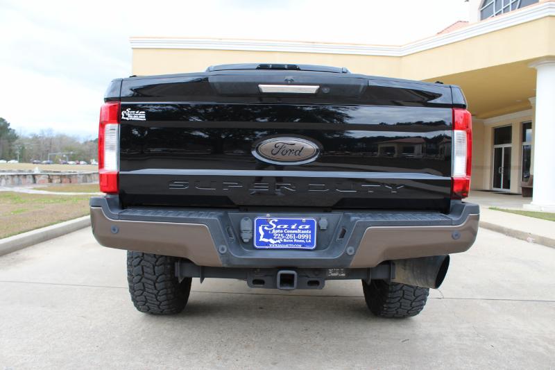 Ford F-250 SD Lariat Crew Cab 4WD 2017