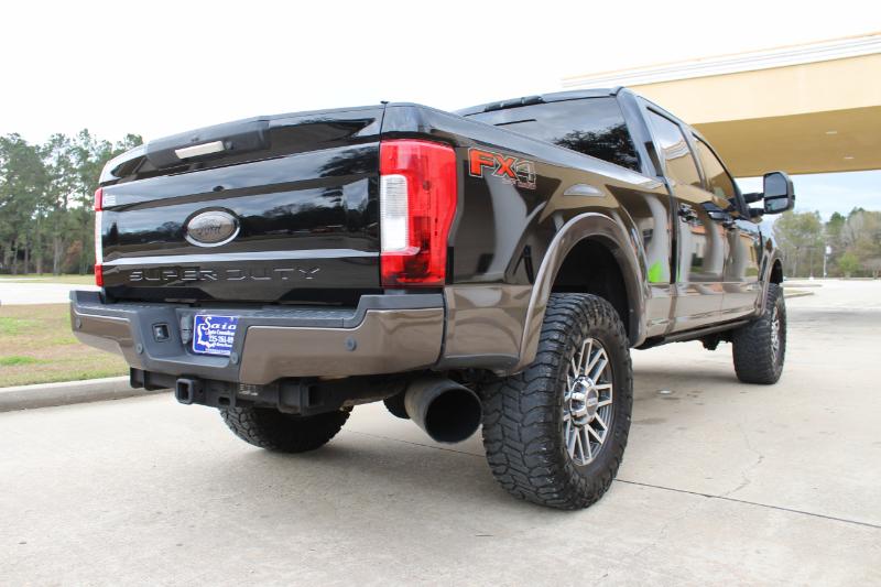 Ford F-250 SD Lariat Crew Cab 4WD 2017