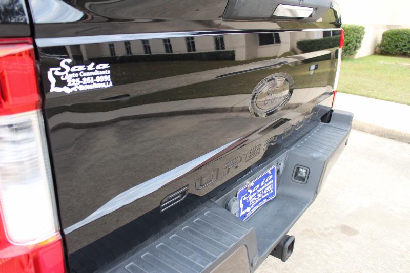 Ford F-250 SD Lariat Crew Cab 4WD 2017