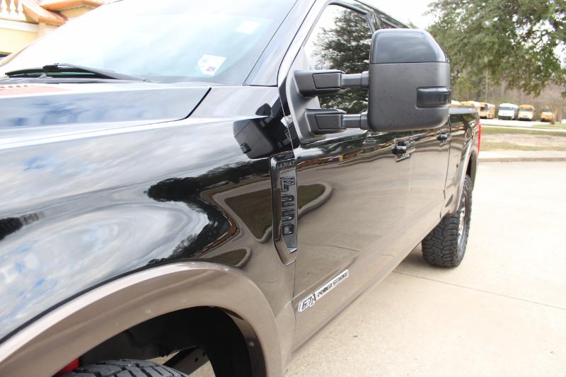 Ford F-250 SD Lariat Crew Cab 4WD 2017