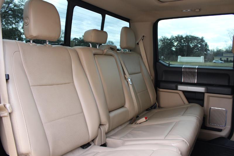 Ford F-250 SD Lariat Crew Cab 4WD 2017