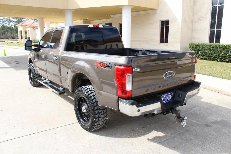 Ford F-250 SD Lariat Crew Cab 4WD 2017