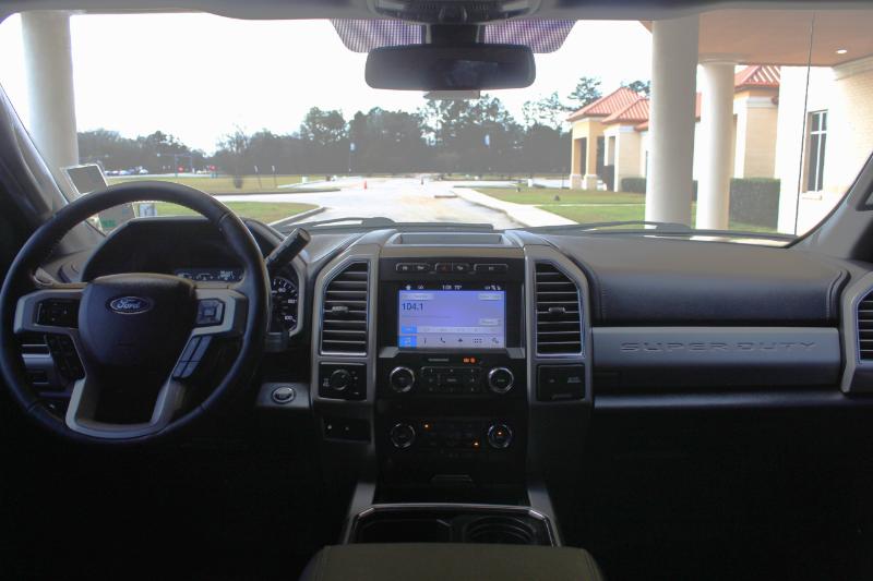 Ford F-250 SD Lariat Crew Cab 4WD 2017