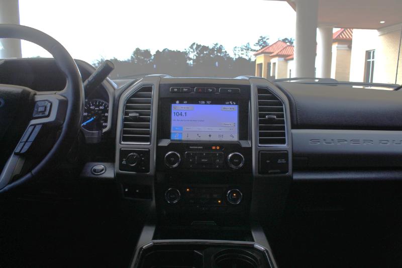 Ford F-250 SD Lariat Crew Cab 4WD 2017