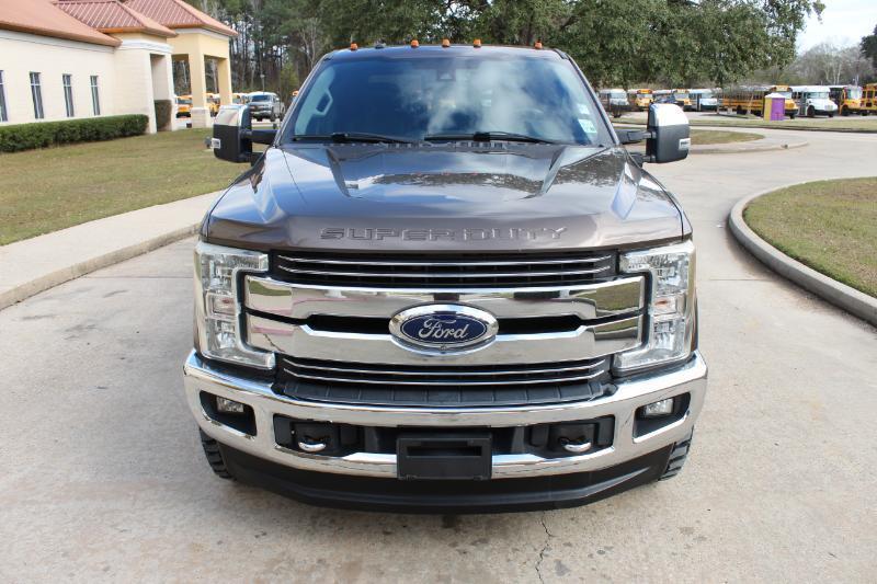 Ford F-250 SD Lariat Crew Cab 4WD 2017