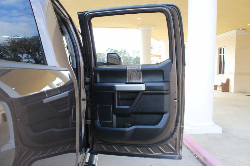 Ford F-250 SD Lariat Crew Cab 4WD 2017