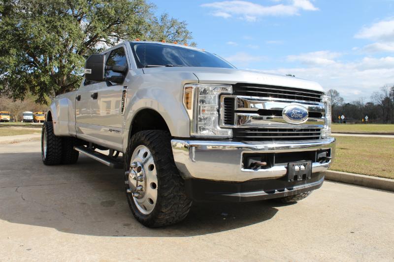 Ford F-350 SD XL Crew Cab Long Bed DRW 4WD 2019